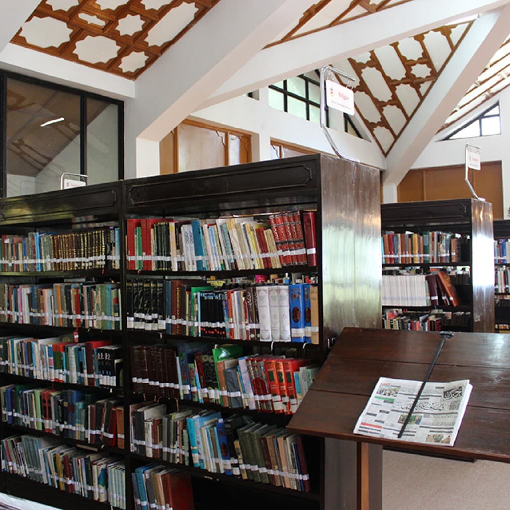 Senior School library stacks